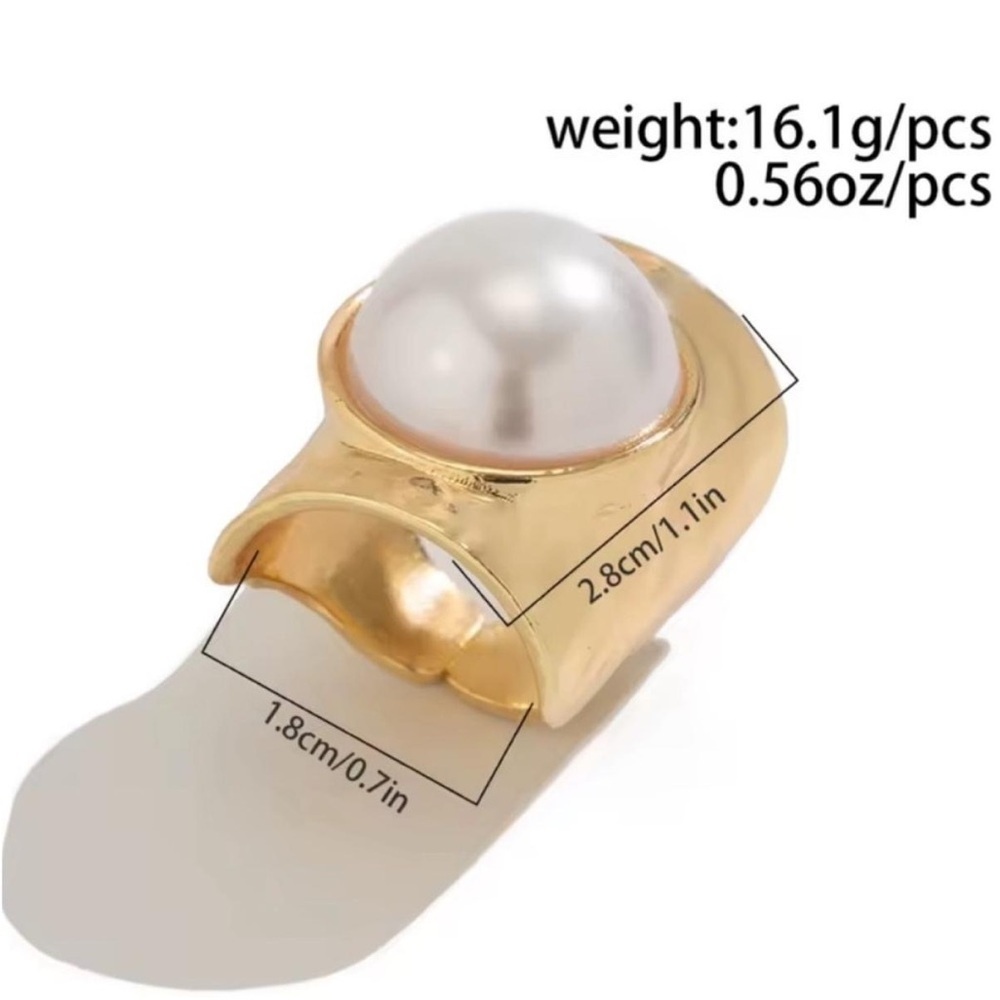 Exquisite Gold Pearl Rarity Ring - Picture 6 of 6
